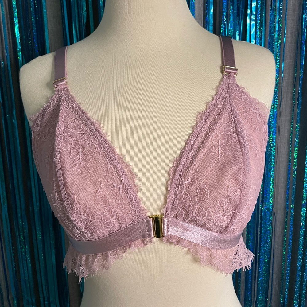 EUC L Auden Lavender Lace Front-closure Bralette